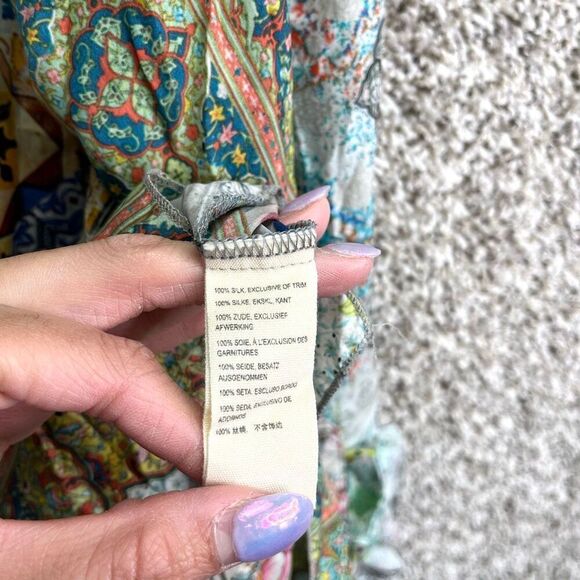 Johnny Was Top Women’s Small Jessner Abstract Patchwork Silk Popover Tunic - Picture 6 of 6